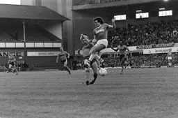 Tim Breacker in a battle with Everton defender Bailey