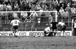 Les Sealey waiting for treatment