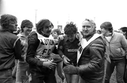 Les Sealey makes his way off