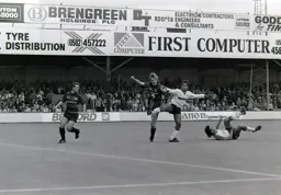 Mark Stein tangles with the Rangers defence