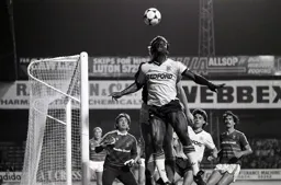 All eyes on the ball