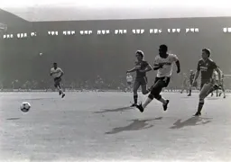 Emeka Nwajiobi beats two Liverpool defenders