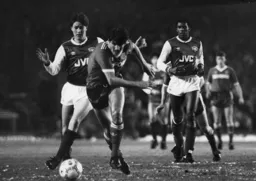 Mick Harford leaves Steve Williams trailing in his wake
