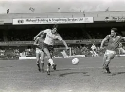Mick Harford tries his luck