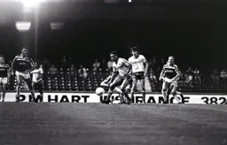 Brian Stein consentrates on the ball