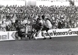 Mark Stein takes on former team mate Mitchell Thomas