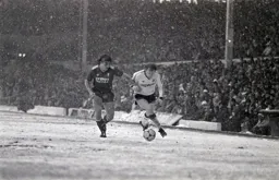 Ashley Grimes gets down the wing