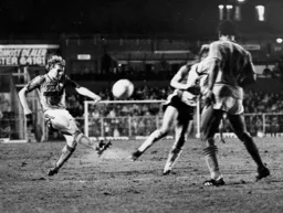 Tim Breacker tries his luck from the edge of the penalty area
