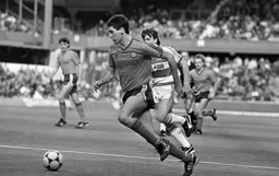 Mike Newell goes on a forward run