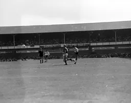 Mike Newell tries his luck from long range