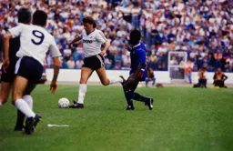 Mal Donaghy brings the ball forward