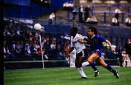 Emeka Nwajiobi chases the ball down the wing