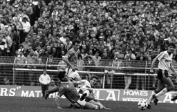 Danny Wilson challenging in his usual style