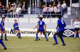 Roy Wegerle firing in a cross