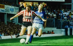 Iain Dowie in hot pursuit