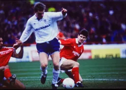 Lars Elstrup gets past Brian Laws