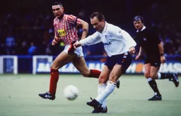 David Preece getting the better of Vinny Jones