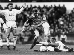 Mark Pembridge trying to make the ball his