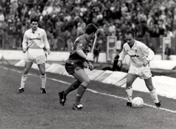 David Preece is closed down by Jason Cundy