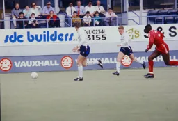 Mark Pembridge knocks the ball forward to Lars Elstrup