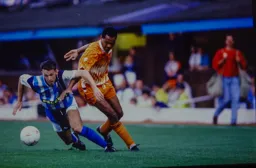 Brian Stein trying to get round his man