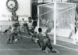 MAIN PHOTO Mick Harford on his return to Luton scores the winner in injury time