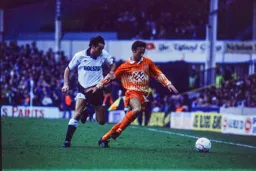 Scott Oakes in control down the wing