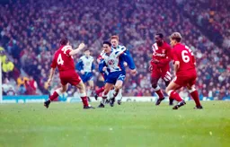 Paul Telfer weaving his way through