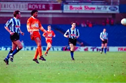 Chris Kamara in midfield