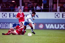 Chris Kamara gets away from the defender