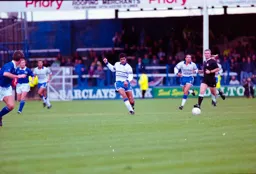 Chris Kamara feeds the ball out wide