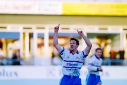 Phil Gray salutes to the crowd