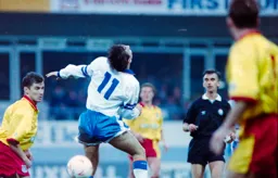 Scott Oakes misses his header