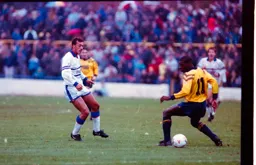 Des Linton keeping eyes on the ball