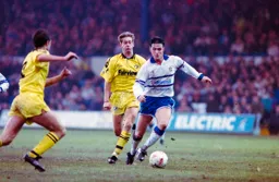 Ceri Hughes in full control