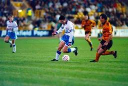 Paul Telfer in charge of the ball