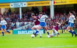 Phil Gray fighting hard