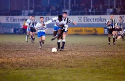 Martin Williams tries to leapfrog the challenge