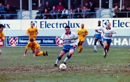 Paul Telfer moving into the box