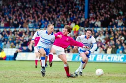 David Preece trying to evade an aggressive challenge