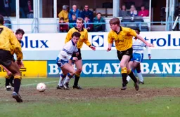 Ceri Hughes outnumbered
