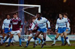 Marvin Johnson waiting for a corner