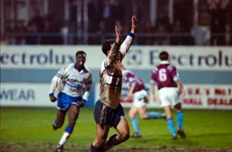 Phil Gray salutes the Kenny crowd