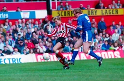 Kerry Dixon challenging
