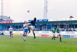 Kerry Dixon challenge the keeper