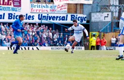 John Dreyer about to make a forward pass