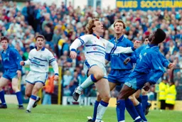 Kerry Dixon waiting for the ball to drop