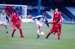 Ceri Hughes getting his shirt tugged