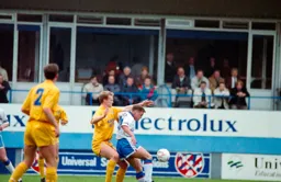 Paul Dickov bring the ball under control