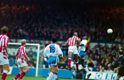 Mitchell Thomas challenges for a high ball